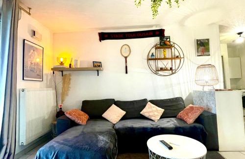 Juncasse - Argoulets Appartement | Bel Appartement T3 de 60m2 avec Parking, Terrasse, proche du Métro et du Périph