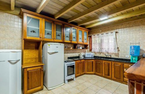 Vila Suzana Maison | Bela casa estilo chalé em Canela RCF160