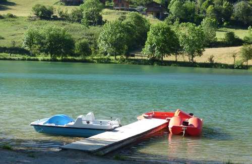 Belcaire Maison | BELCAIRE GITE 7 PERSONNES, JARDIN, LAC, SALLE D'ESCALADE. SKI A PROXIMITE