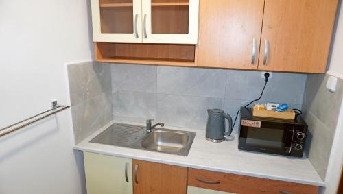 Velke Bilovice Cabine | Belegrady 311