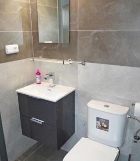 Velke Bilovice Cabine | Belegrady 311