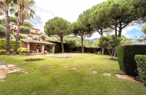 Cabrils Maison | BELL RECÓ - Incroyable jardin avec piscine privée, espace barbecue, à 25 minutes de Barcelone