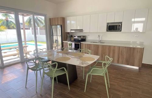Puerto San Jose Maison | Bella Casa - Brisas del Pacífico 7