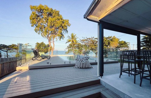 South Mission Maison | Bella Luna Beach Front - 3 bed