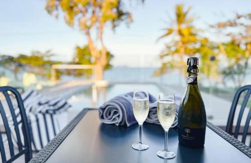 South Mission Maison | Bella Luna Beach Front - 3 bed