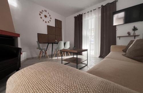 Pefkochori Maison | Bella Maisonette
