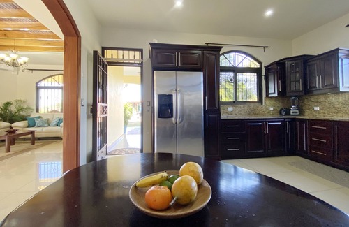 Garabito Maison | Bella Vista Private Resort, Perfect for Weddings, 9 bedrooms, Sleeps 24
