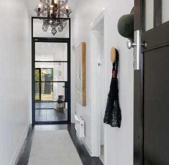 South Geelong Maison | Bellarine cottage- Central Geelong, parking, 2 bedroom, 2 bathroom