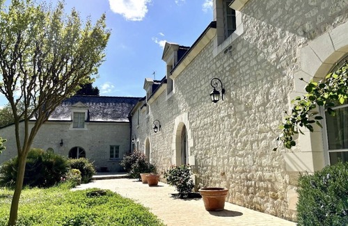 Cravant-les-Coteaux Maison | Belle Demeure au Coeur des Châteaux de la Loire