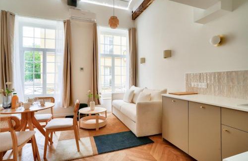 Quartier Saint-Ambroise Appartement | Belle epoque - Magnifique duplex avec mezzanine pour 4