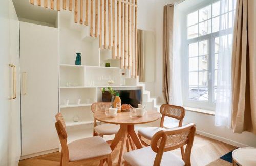 Quartier Saint-Ambroise Appartement | Belle epoque - Magnifique duplex avec mezzanine pour 4