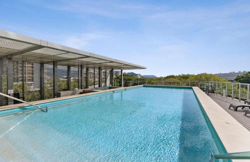 Cairns Central Business District Appartement | Belle Escapes 14 Harbour Lights with tranquil ocean views