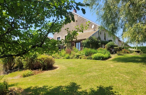 Largillay-Marsonnay Maison | Belle ferme surplombant le lac de Vouglans