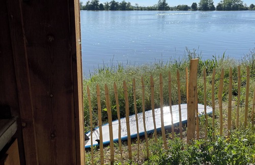 Vayres Maison | Belle Maison Avec Piscine au Bord de L'eau