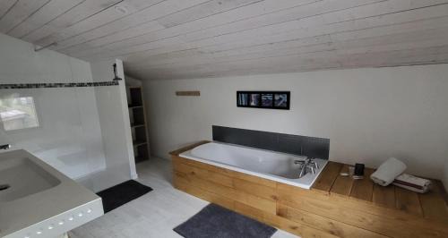 Bazas Maison | Belle maison avec piscine à 5 min de la cathédrale de Bazas