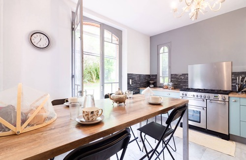 Lezat-sur-Leze Maison | Belle Maison Familiale Avec Piscine Privée