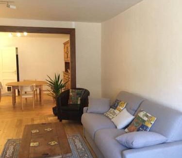 Paroisse Notre-Dame-de-l'Ermitage Maison | Belle maison spacieuse près d'Arbois