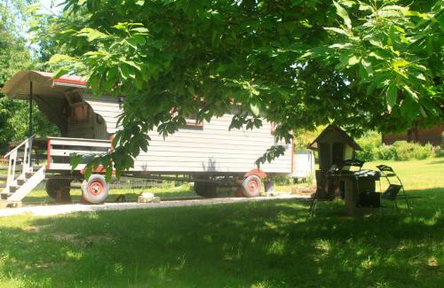 Saint-Vincent-en-Bresse Autre | Belle Roulotte unique en pleine campagne Au Jardin de la Vouivre