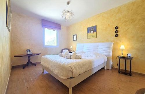 Realville Maison | Belle villa Réalville - 6 personnes - Piscine et parking privés - Véranda climatisée - Terrasse - 3 chambres doubles