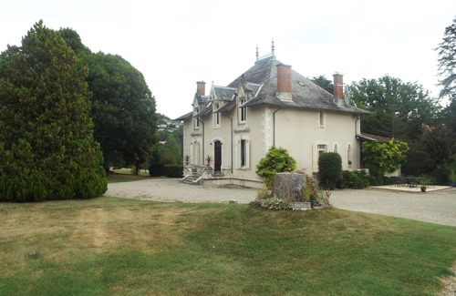 Penne-d'Agenais Maison | Belle Vue a Charmant 2 chambres à coucher situé dans un endroit pittoresque.