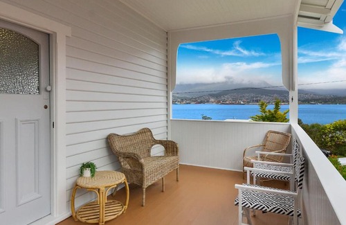 Bellerive Maison | Bellerive Bluff Magic - A Tranquil Panoramic Escape