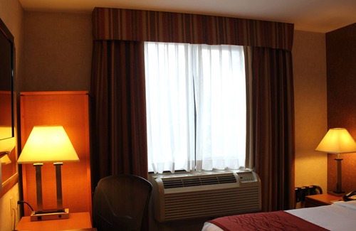 Queens Hôtel | Bellerose Inn