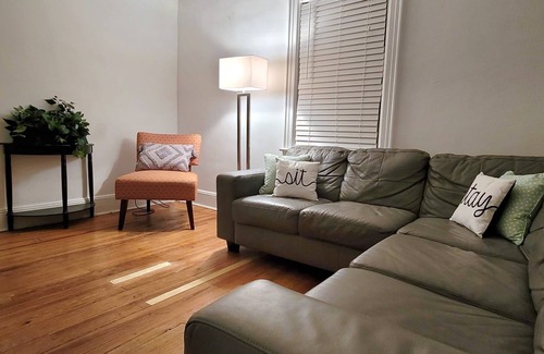 Queens Appartement | Bellerose UBS single