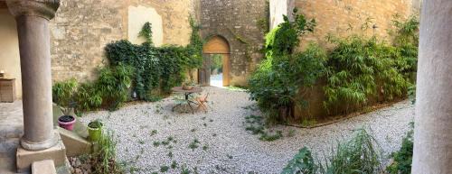 Cournonsec Maison | Belles chambres et SPA, en pleine nature