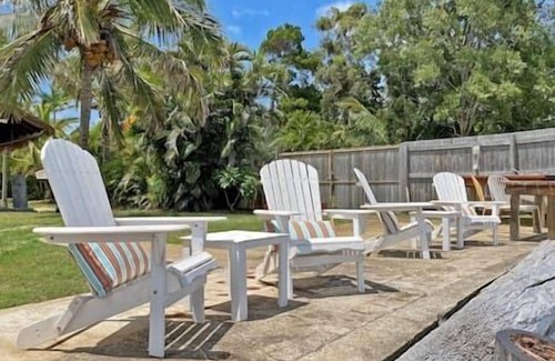 Amity Point Cabine | Belles on Ballow - Lorikeet Lodge