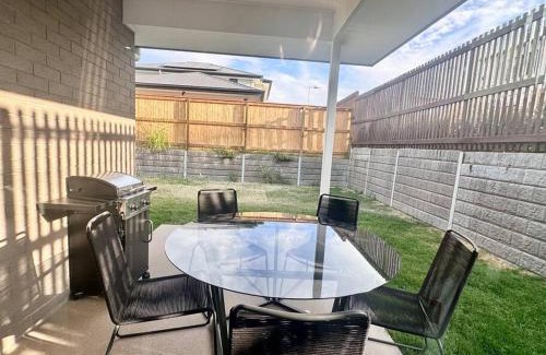 Ripley Maison | Belleview Home - Brand New 4 Bedroom House near Ipswich