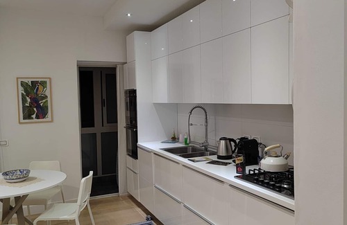 Borgo-Sanzio Appartement | Bellissimo appartamento al centro città vino alla metro.