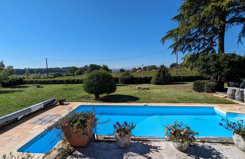 Belves-de-Castillon Maison | Bello Viso, proche Saint Emilion dans un écrin de verdure au milieu des vignes.