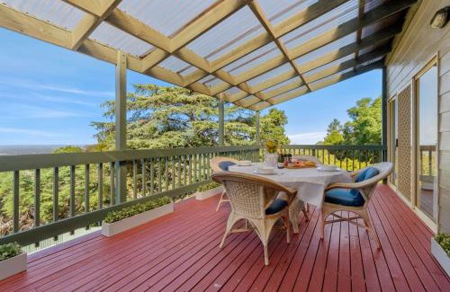 Kurrajong Heights Maison | Bells Rest with a veiw
