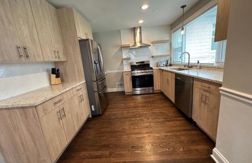 Dunning Maison | Belmont Heights Oasis