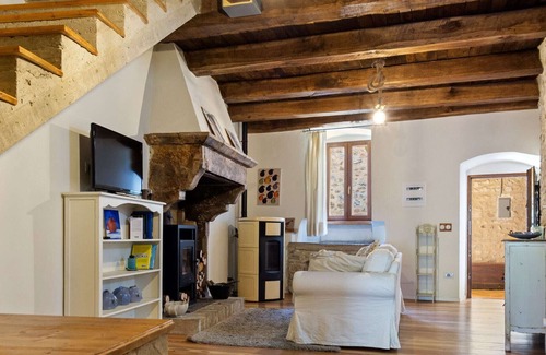 Scheggino Villa | Belvilla by OYO Appartamento in fortezza a Ceselli
