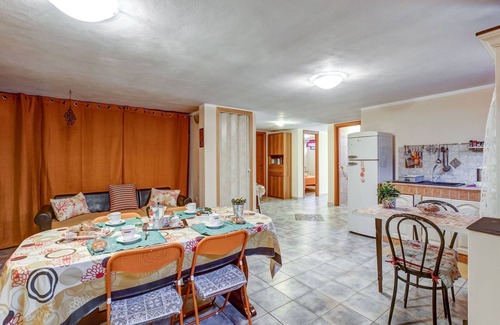 Carbonia Appartement | Charmant appartement à Carbonia avec jardin
