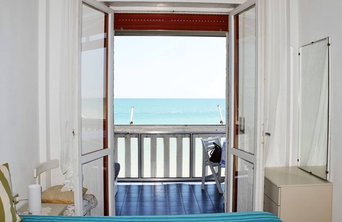 Marotta Appartement | Belvilla by OYO Le Vele 4