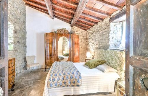 San Godenzo Maison | Belvilla by Oyo Rustic holiday home with pool