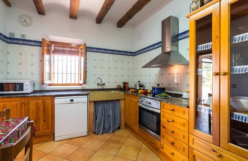Castellvi de la Marca Villa | Luxueuse demeure en Catalogne avec jardin et vue panoramique
