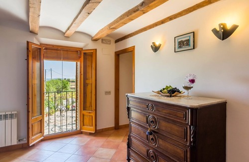 Castellvi de la Marca Villa | Luxueuse demeure en Catalogne avec jardin et vue panoramique
