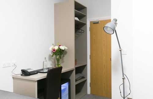 Loxford Appartement | Belvilla Ilford Hill Hotel London Standard twin