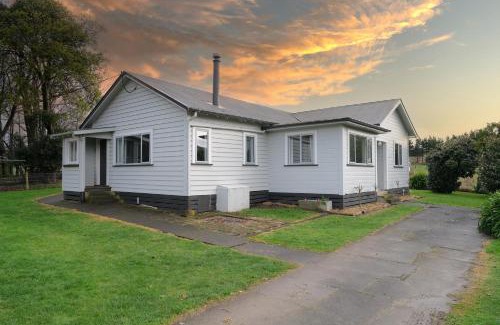 Tararua District Maison | Benbecula Cottage at Kereru Farm Weber