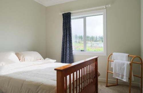 Tararua District Maison | Benbecula Cottage at Kereru Farm Weber