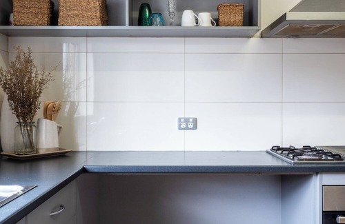 Bendigo Maison | Bendigo Backpackers. Rooms and facilities. Rooms are booked individually.