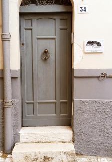 Corleone Maison | Beneath the Castle
