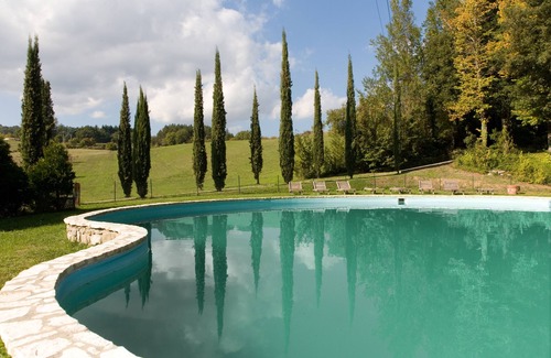 Pratovecchio Villa | Ville de vacances avec piscine située au cœur d'un grand parc planté de chênes e