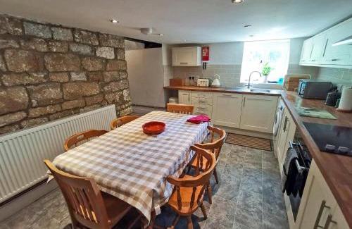 Dursley Maison | Bengough's Annexe