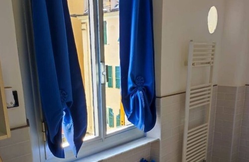 Sestri Ponente Appartement | Benny! EXCLUSIVE apartment with balcony!