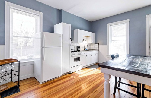 Benton Park Appartement | Charming 1BR w Outdoor Space Benton Park