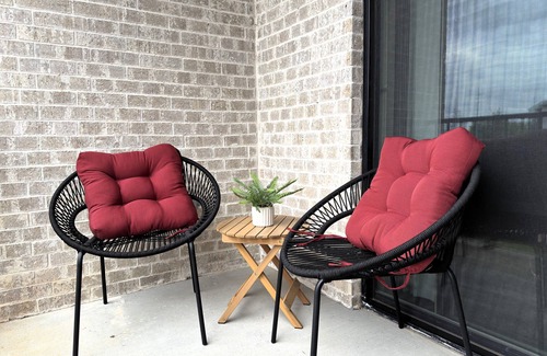 Bentonville Appartement | Bentonville Fall Retreat Festivals, Trails & Resort Comfort
